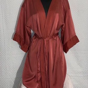 SOLD - VTG Victoria Secret Silk Robe ~ Size 0/S